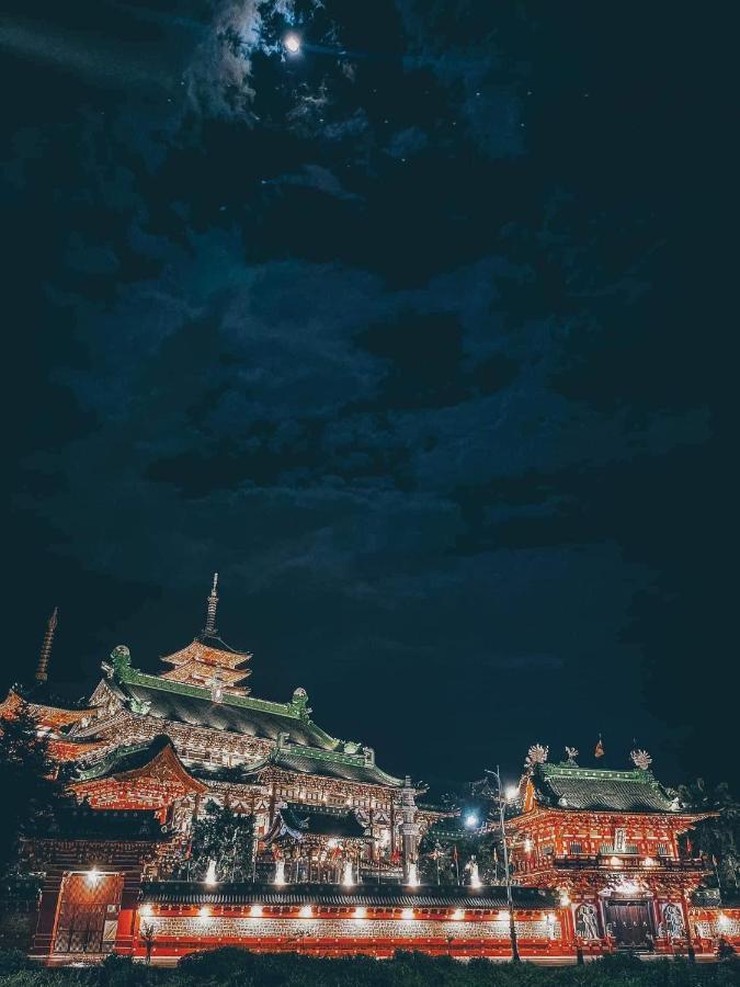 Hung Vuong Hotel プレイク エクステリア 写真